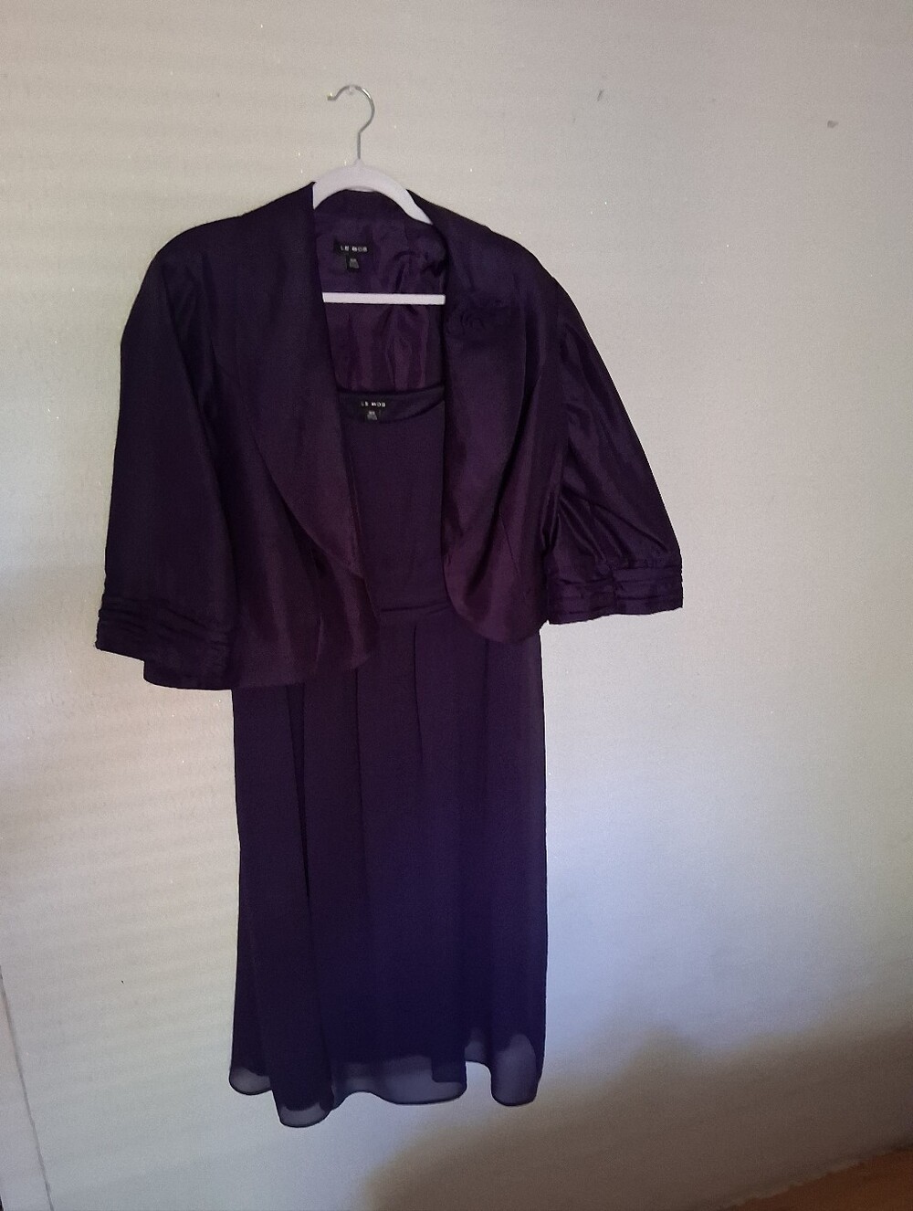Le Bos 2 Piece Elegant Purple Dress with Matching Jacket 16W Pre-owned